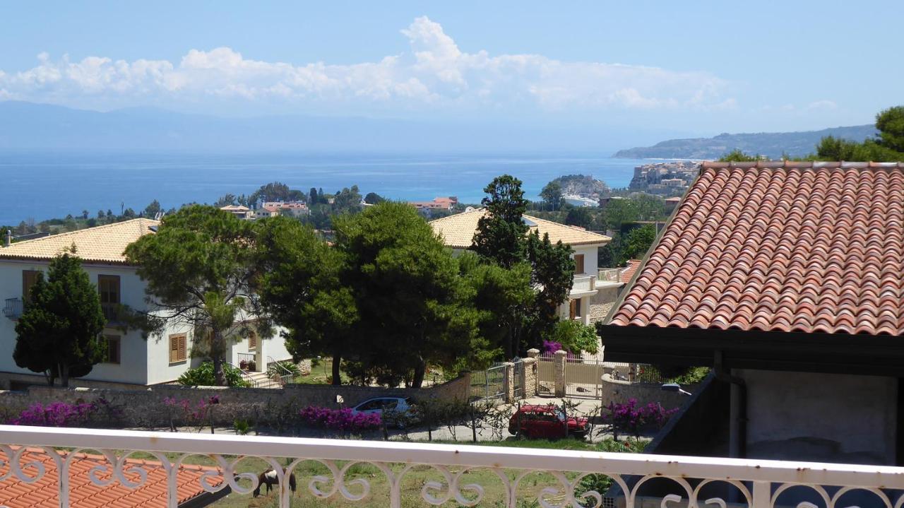 Appartamento Panoramico Santa Domenica سانتا دومينيكا المظهر الخارجي الصورة
