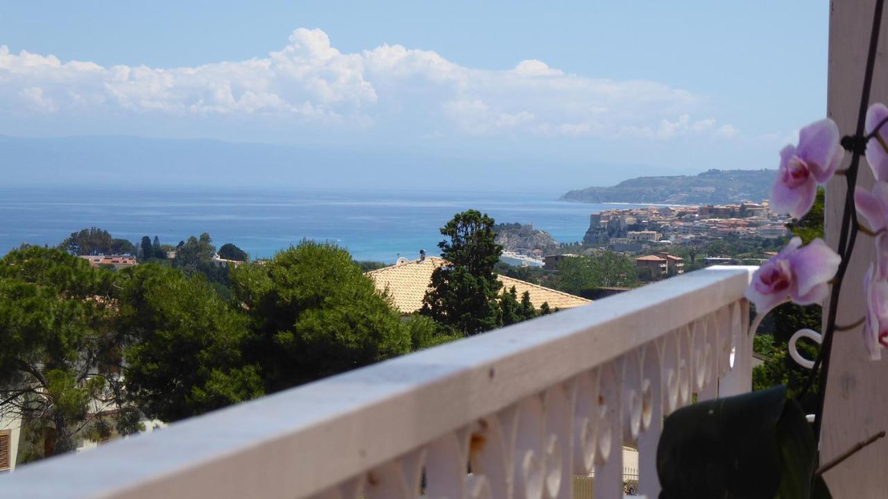 Appartamento Panoramico Santa Domenica سانتا دومينيكا المظهر الخارجي الصورة