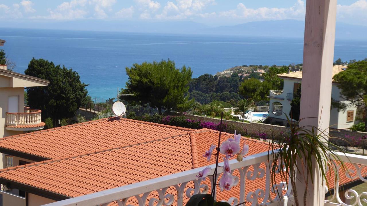 Appartamento Panoramico Santa Domenica سانتا دومينيكا المظهر الخارجي الصورة