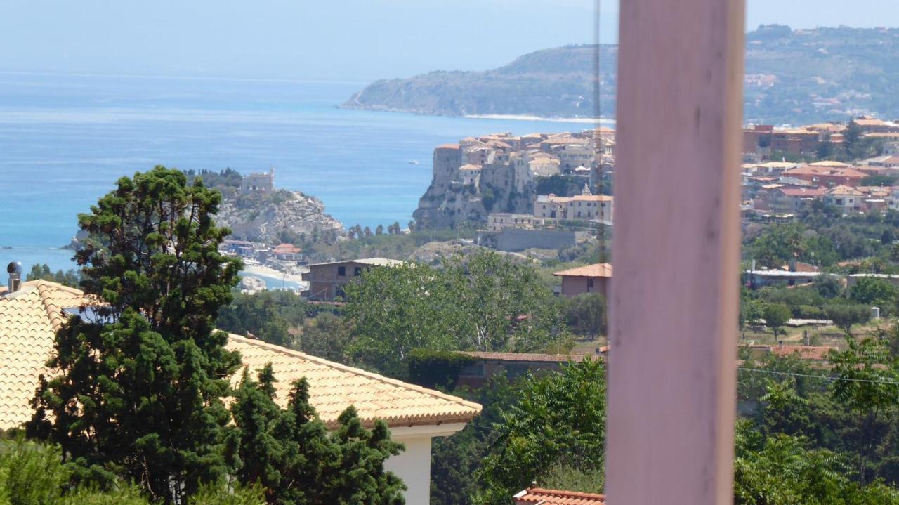 Appartamento Panoramico Santa Domenica سانتا دومينيكا المظهر الخارجي الصورة