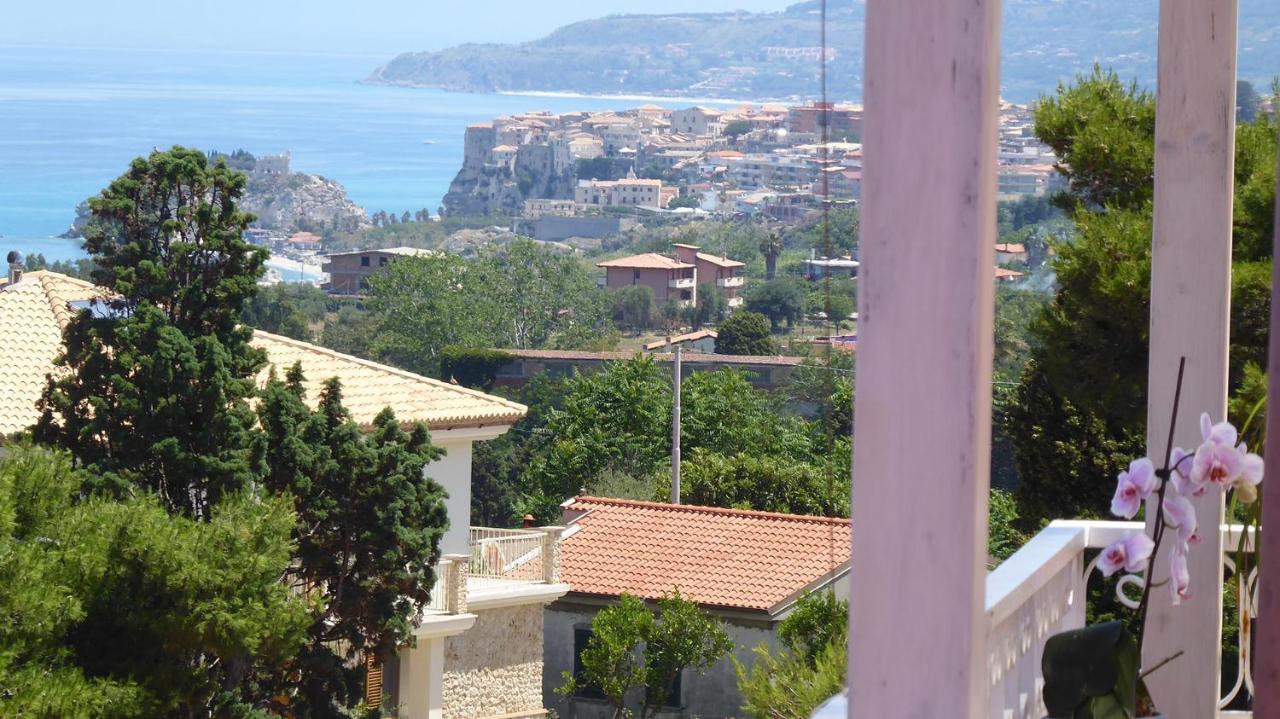 Appartamento Panoramico Santa Domenica سانتا دومينيكا المظهر الخارجي الصورة